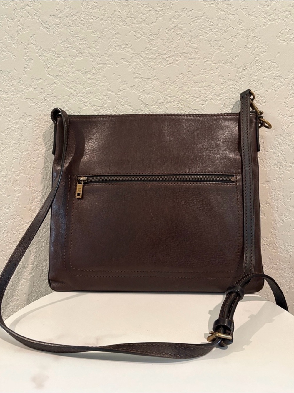 Louis Vuitton MM Pochette
Chauny Utah Shoulder Bag